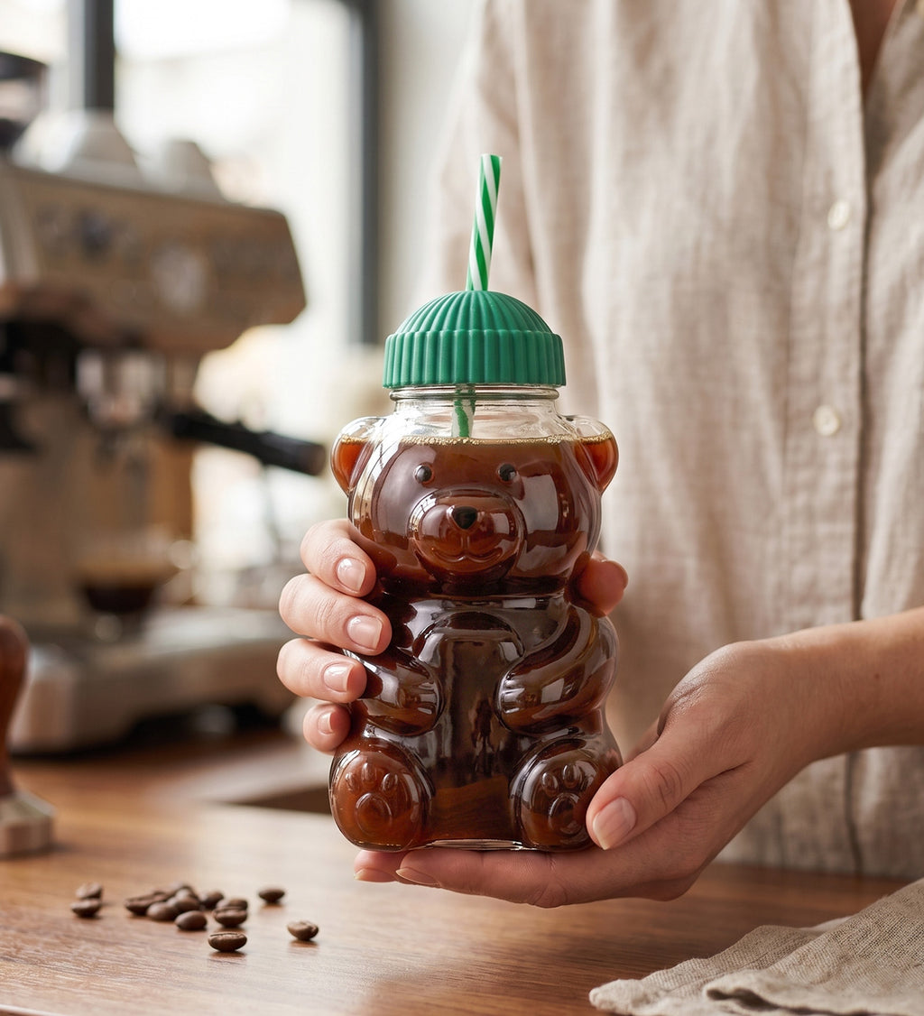 Kişiye Özel Ayıcık Kahve Keyfi Barista Ayıcık Şişe Hediye Kutusu (Peluş Ayıcık & Ayıcık Motifli Kupa & Barista Ayıcık Şişe)