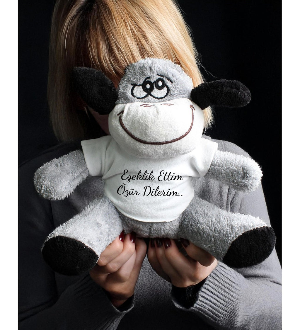 Eşeklik Ettim Özür Dilerim Baskılı Tişörtlü Peluş Eşek 22cm - Özür Hediyesi Oyuncak Peluş
